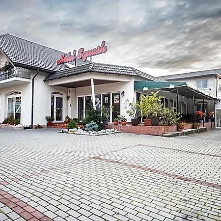 Squash Centrum Hotel 3*
